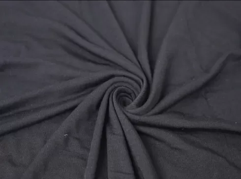 Celovita raziskava materiala, zmogljivosti in aplikacij